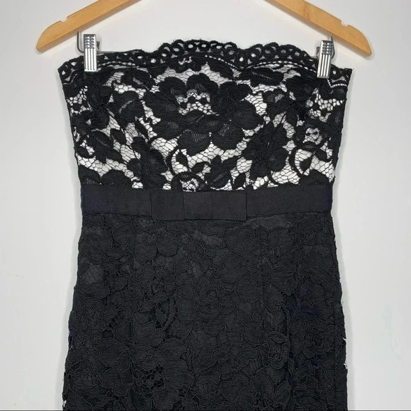 Aidan Mattox Black/White Strapless Lace Column Gown Size 2 - Picture 2 of 13
